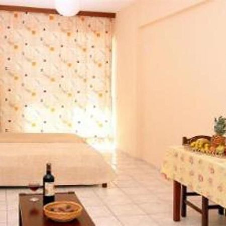 Danaos Beach Apartments Sfáka Eksteriør bilde