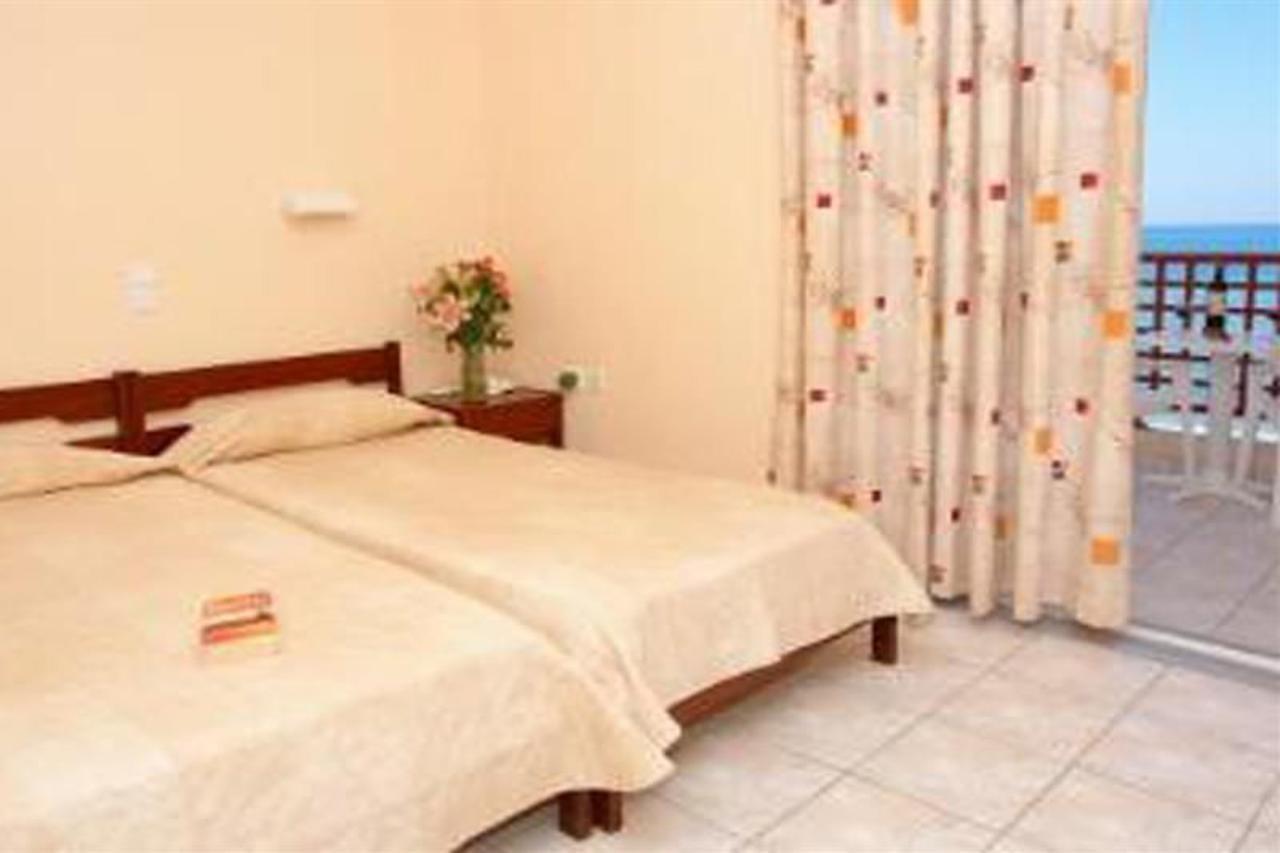 Danaos Beach Apartments Sfáka Eksteriør bilde