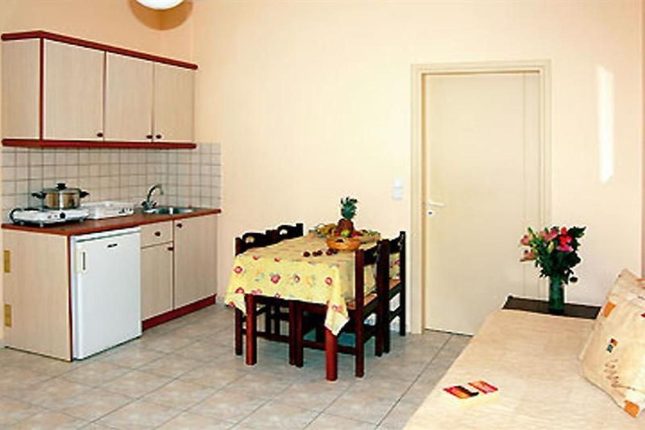 Danaos Beach Apartments Sfáka Eksteriør bilde